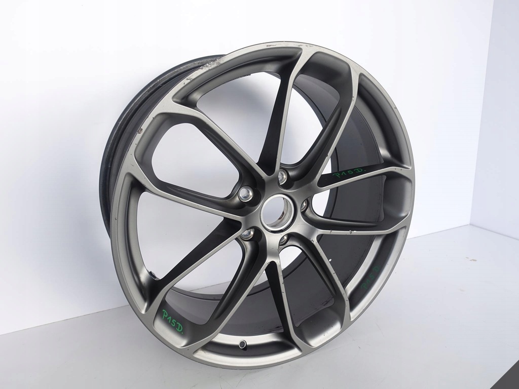 porsche cayenne 9y3 coupe llanta 10x22 et48 5x130