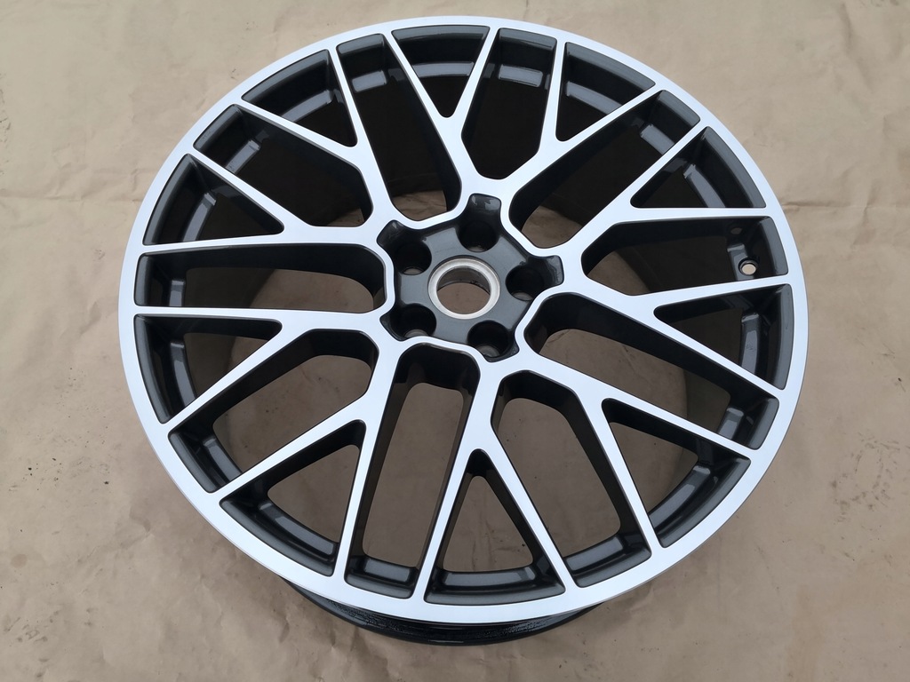llanta porsche macan rs spyder desing 9,5x21 et27