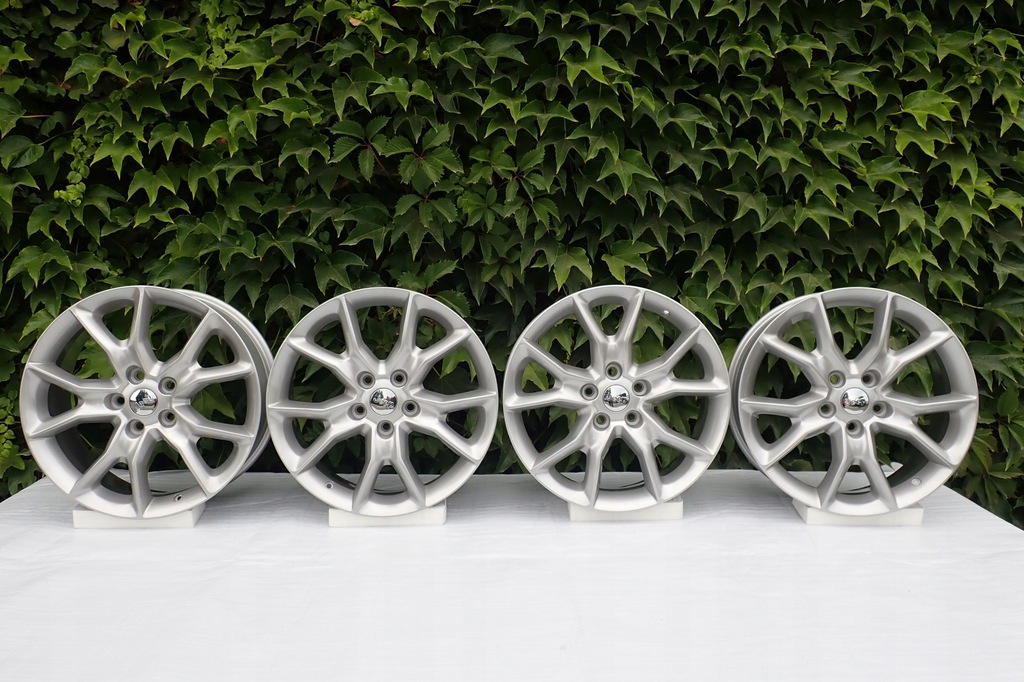 summit jeep grand cherokee wk2 llantas 20  pulgadas