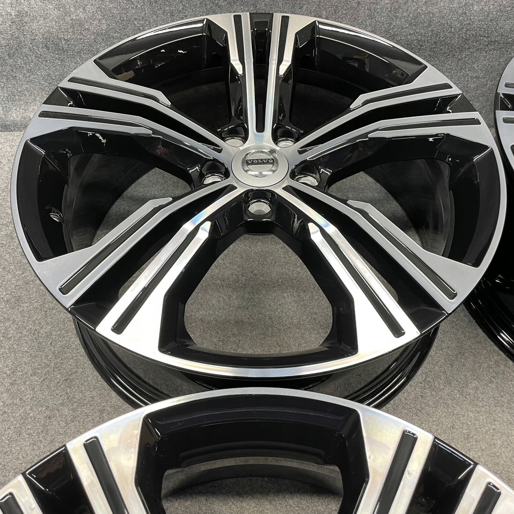 lote llantas volvo xc60 xc40 19” 31471556 19