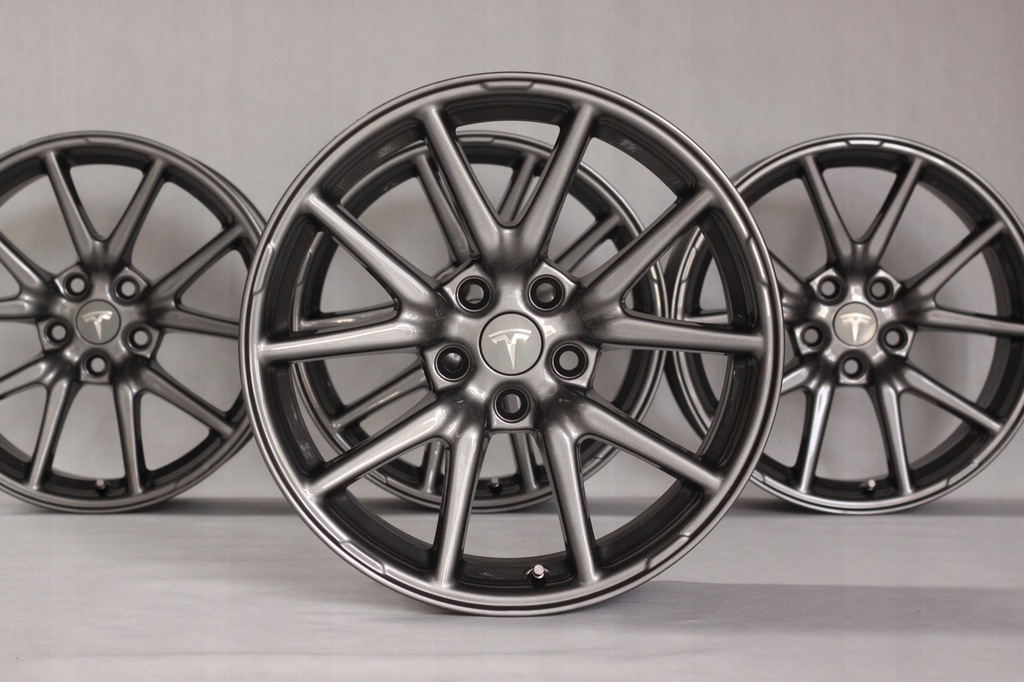 tesla model 3 8,5x18 et40 5x114,3 1044221-00-c